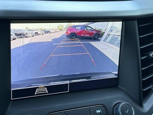 Used 2023 GMC Acadia SLE w/ Driver Convenience Package AWD/4WD image 18
