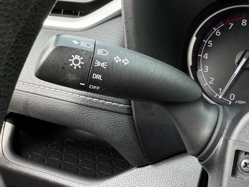 Used 2024 Toyota RAV4 LE AWD/4WD image 23