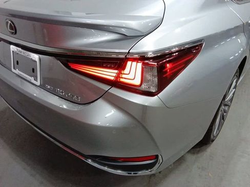 Used 2022 Lexus ES 250 250 w/ Premium Package image 27