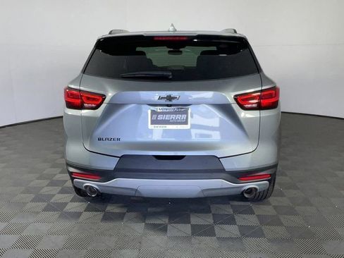 New 2025 Chevrolet Blazer LT w/ LPO, Black Sport Package image 5