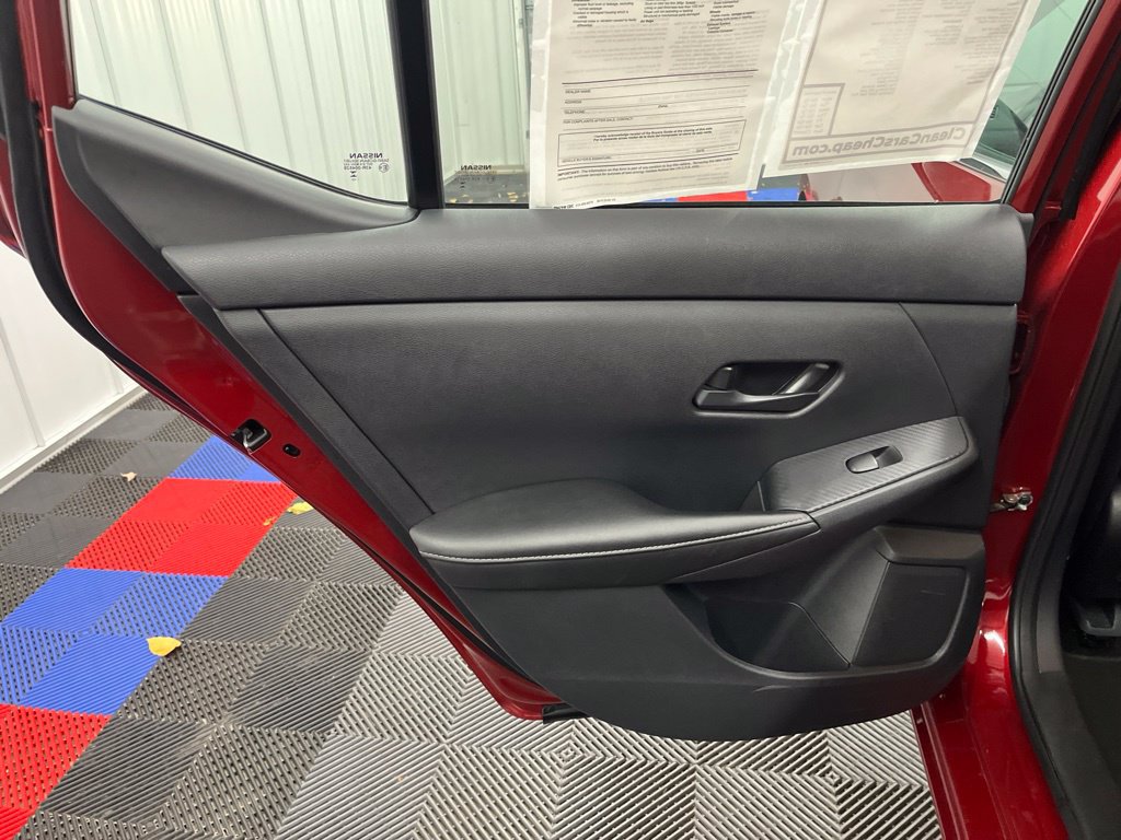 Used 2024 Nissan Sentra SV FWD image 16