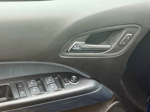 Used 2019 Chevrolet Colorado Z71 AWD/4WD image 17