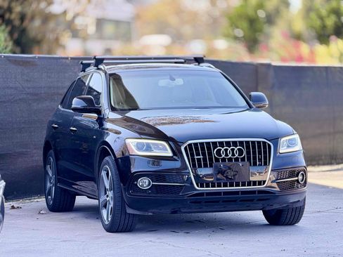 Used 2017 Audi Q5 3.0T Premium Plus w/ Technology Package AWD/4WD image 2