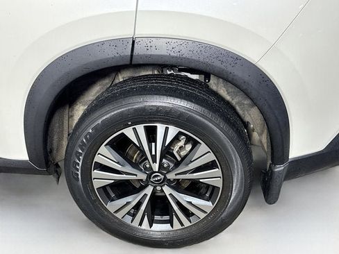 Certified 2023 Nissan Rogue SV image 24