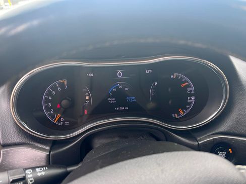 Used 2017 Jeep Grand Cherokee Limited RWD image 10