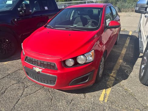 Used 2012 Chevrolet Sonic LT FWD image 1