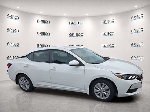 Certified 2023 Nissan Sentra S FWD image 1