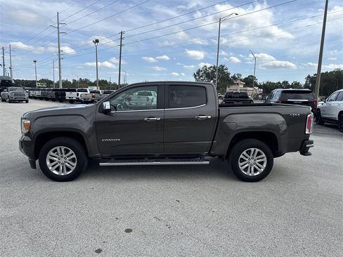 Certified 2019 GMC Canyon SLT w/ Driver Alert Package image 5