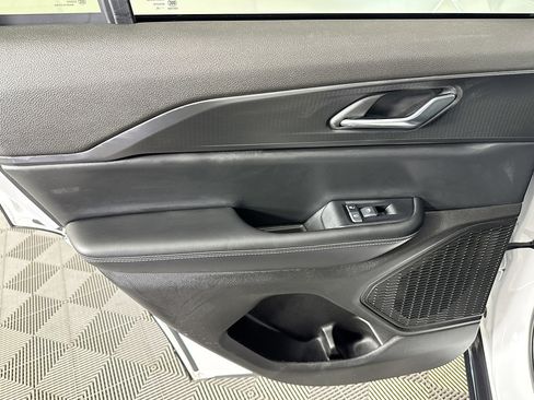 Used 2024 Jeep Grand Cherokee Altitude image 25