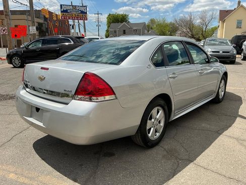 Used 2009 Chevrolet Impala LT FWD image 3