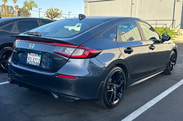Used 2025 Honda Civic Sport image 5