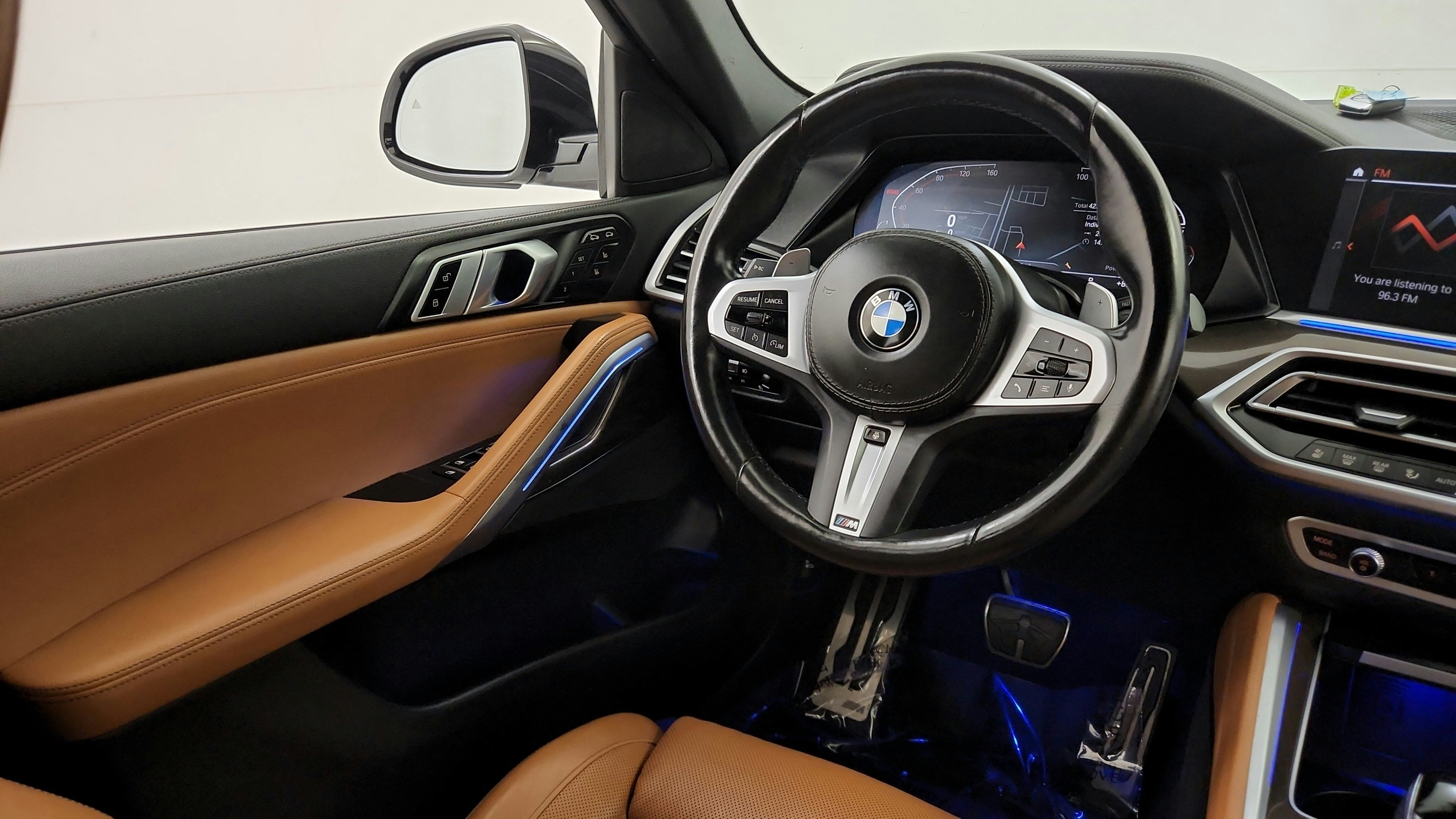 Used 2022 BMW X6 xDrive40i w/ M Sport Package AWD/4WD image 22