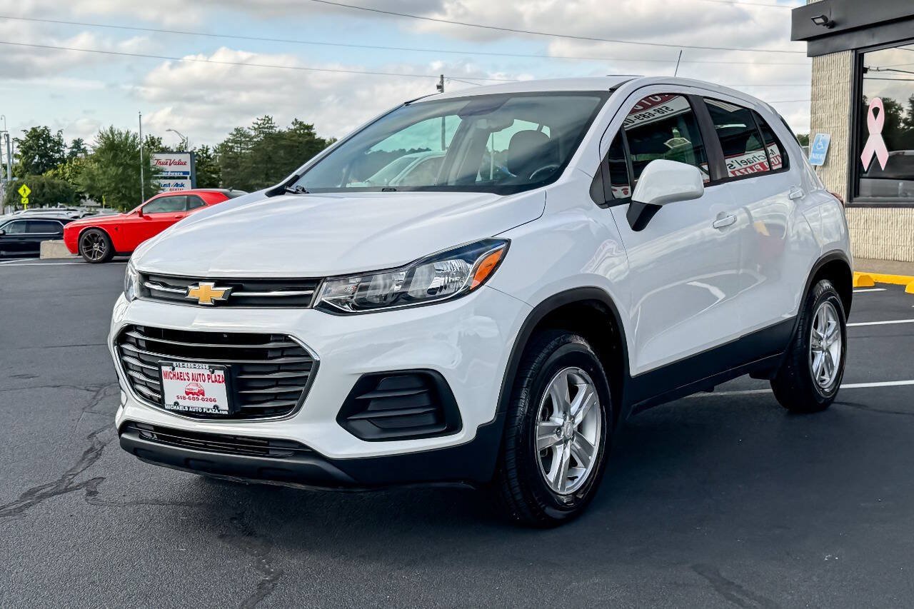 Used 2019 Chevrolet Trax LS AWD/4WD image 8