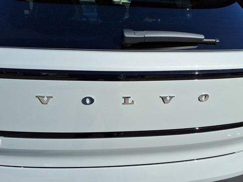 New 2025 Volvo EX30 Plus w/ Protection Package Premier image 5