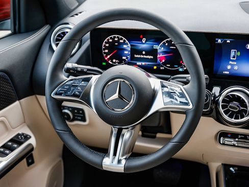 New 2026 Mercedes-Benz GLA 250 4MATIC image 13