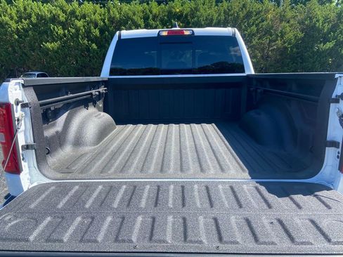 New 2026 RAM 1500 Big Horn AWD/4WD image 9