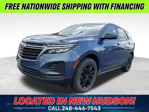 Used 2024 Chevrolet Equinox LS w/ LS Convenience Package AWD/4WD image 1