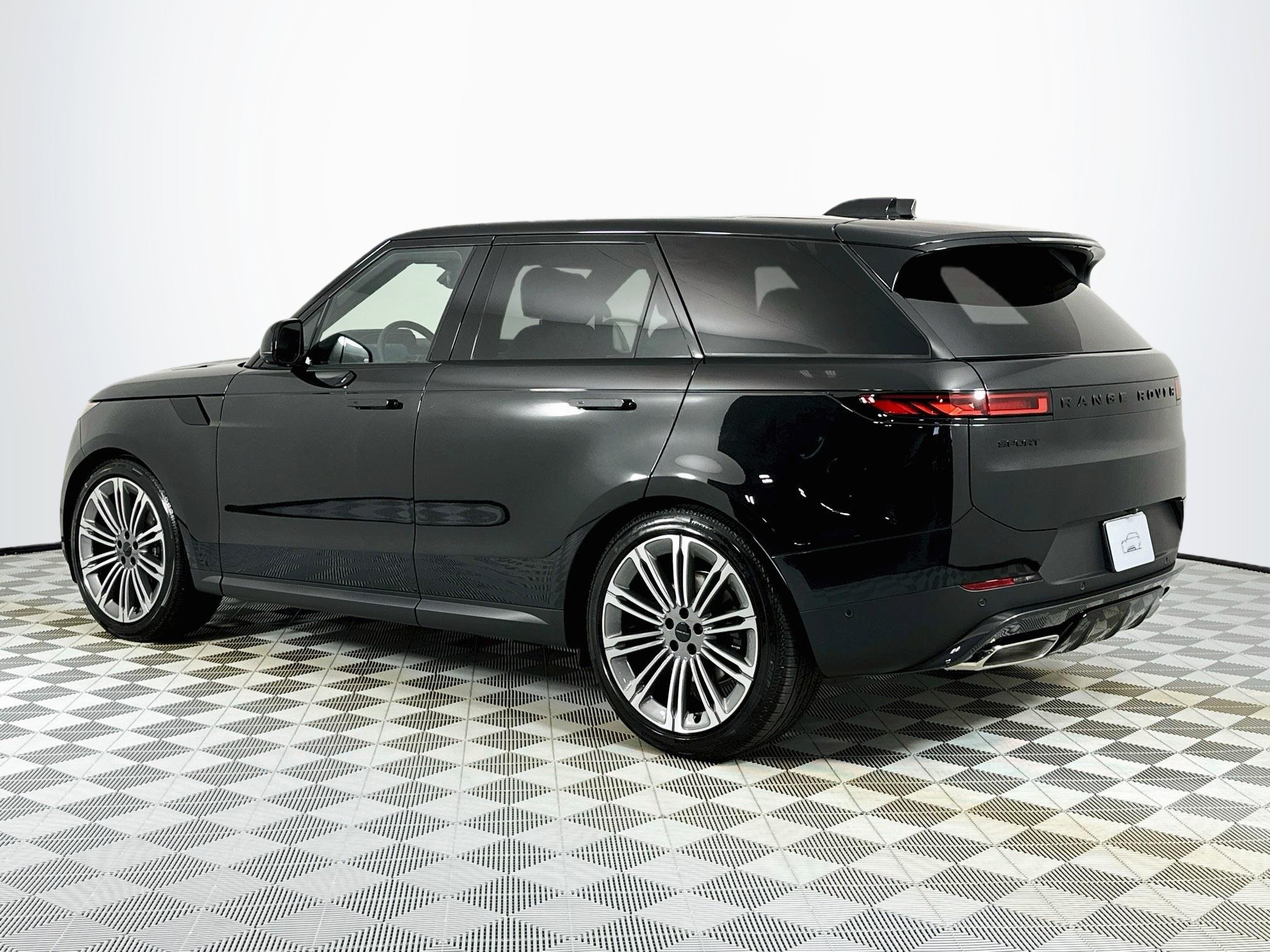 New 2027 Land Rover Range Rover Sport SE AWD/4WD image 7