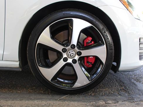 Used 2015 Volkswagen GTI Autobahn image 64