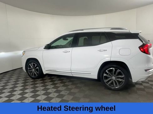 Used 2020 GMC Terrain Denali w/ Denali Premium Package image 9