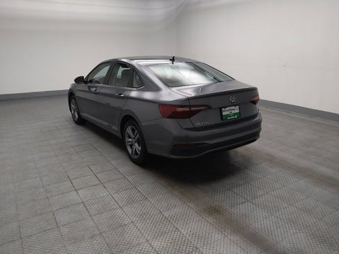 Used 2024 Volkswagen Jetta SE FWD image 5