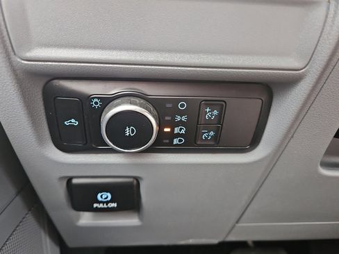 Used 2023 Ford F150 XLT image 15