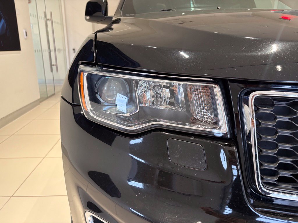 Used 2021 Jeep Grand Cherokee Limited AWD/4WD image 7