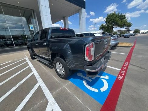 Used 2019 GMC Canyon 2WD Crew Cab w/ Convenience Package image 5