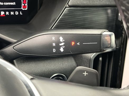 Certified 2025 GMC Acadia Elevation w/ Elevation Premium Package image 27