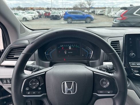 Used 2018 Honda Odyssey EX-L image 11