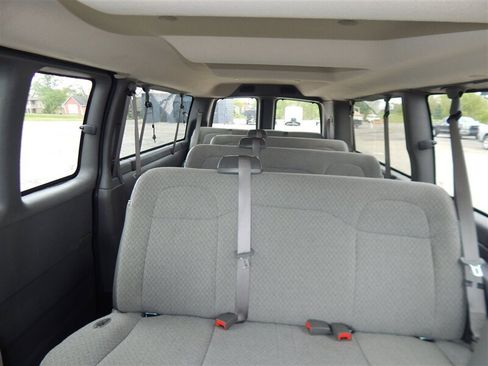 Used 2022 Chevrolet Express 3500 LT w/ LT Preferred Equipment Group RWD image 28