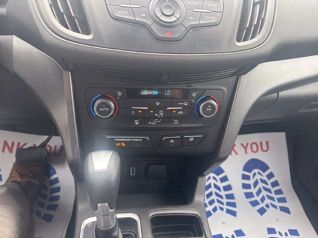 Used 2017 Ford Escape SE AWD/4WD image 23
