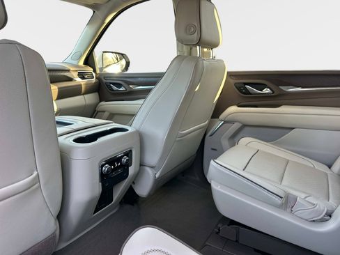 Certified 2021 GMC Yukon XL Denali image 14