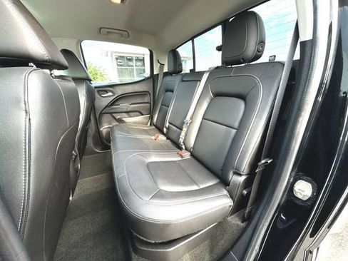Used 2017 GMC Canyon SLT w/ Driver Alert Package AWD/4WD image 24