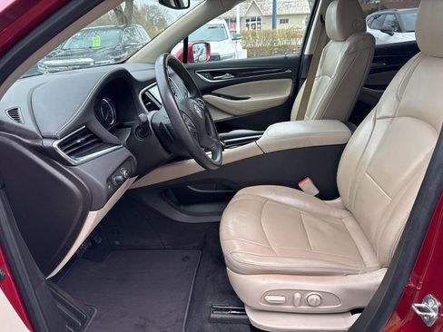 Certified 2018 Buick Enclave Essence image 15