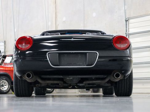 Used 2002 Ford Thunderbird RWD image 6