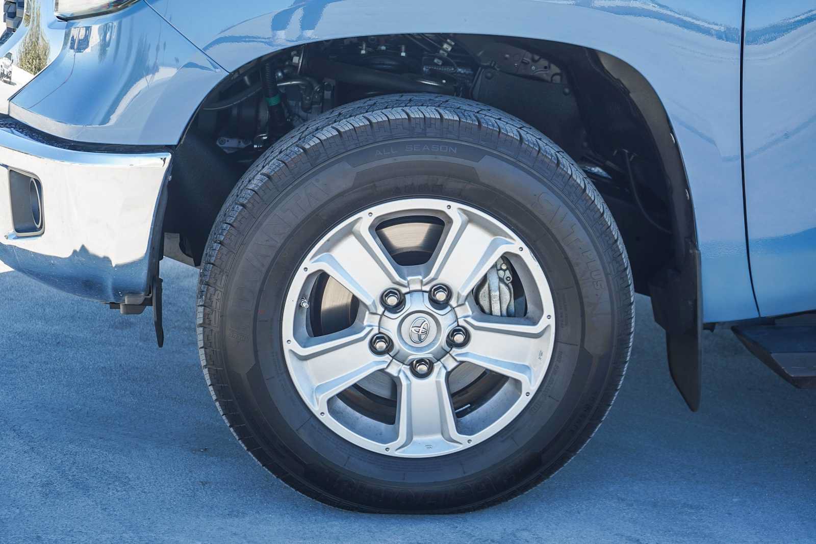 Used 2020 Toyota Tundra SR5 w/ SR5 Leather Package AWD/4WD image 11