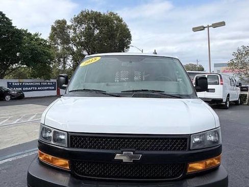 Used 2018 Chevrolet Express 2500 Extended image 8