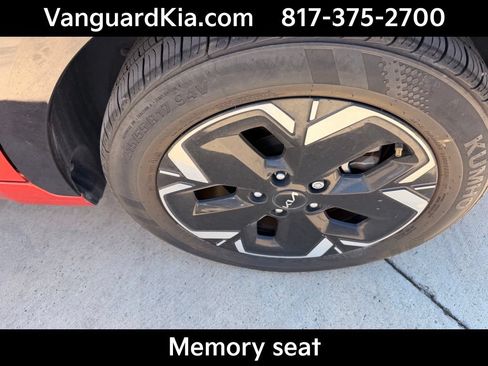 Used 2023 Kia Niro Wave FWD image 9