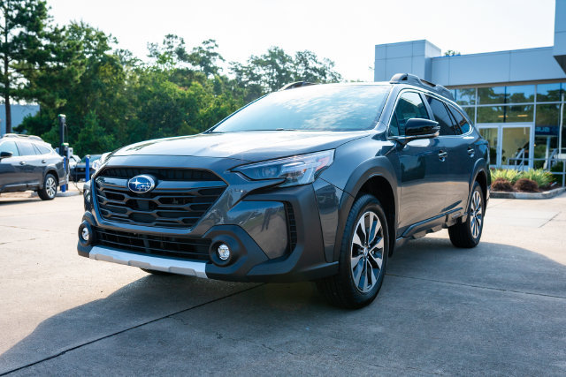 Certified 2025 Subaru Outback Limited AWD/4WD image 11