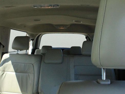 Used 2010 Ford Flex SEL image 9