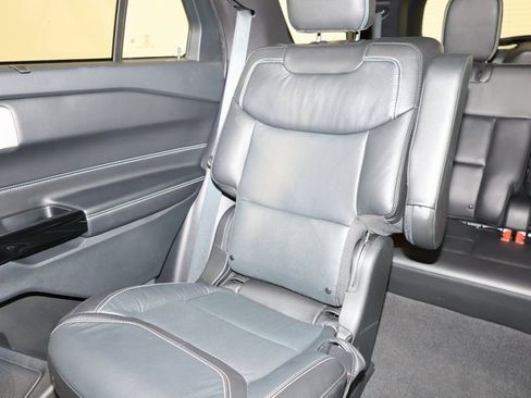 Used 2022 Ford Explorer ST w/ Equipment Group 401A image 12