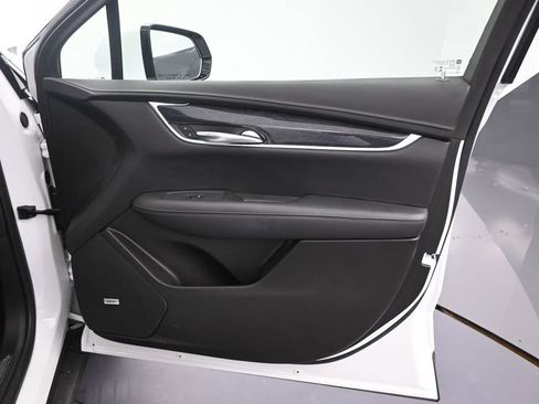 Used 2021 Cadillac XT5 Premium Luxury AWD/4WD image 23