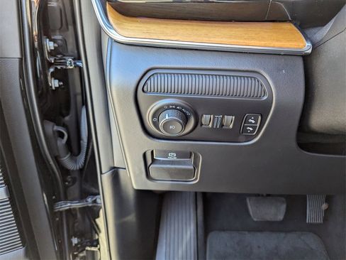 Used 2022 Jeep Grand Wagoneer Series III image 20