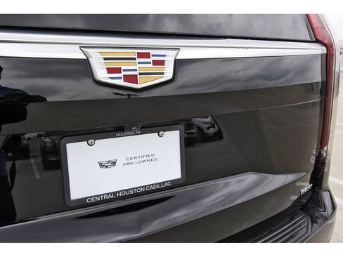 Used 2024 Cadillac Escalade Luxury RWD image 32