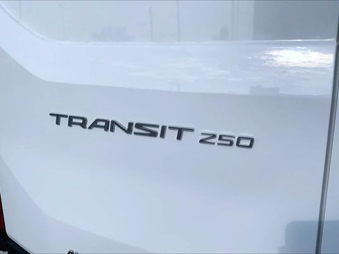 Used 2025 Ford Transit 250 148 Medium Roof Extended AWD image 26