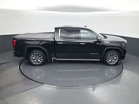 Used 2024 GMC Sierra 1500 Denali image 17