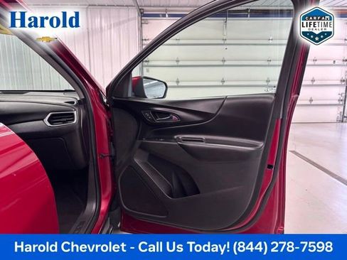Used 2019 Chevrolet Equinox LT w/ Driver Convenience Package FWD image 10