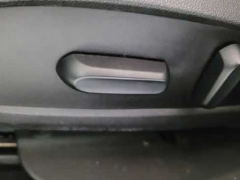 Used 2017 Chevrolet Cruze LT image 43