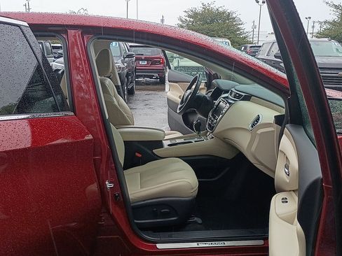 Used 2024 Nissan Murano SL AWD/4WD image 16